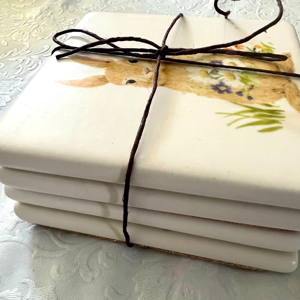 Unbranded Set Of 4 Porcelain/ceramic Bunny Coasters 4-1/8 inches white kitchen